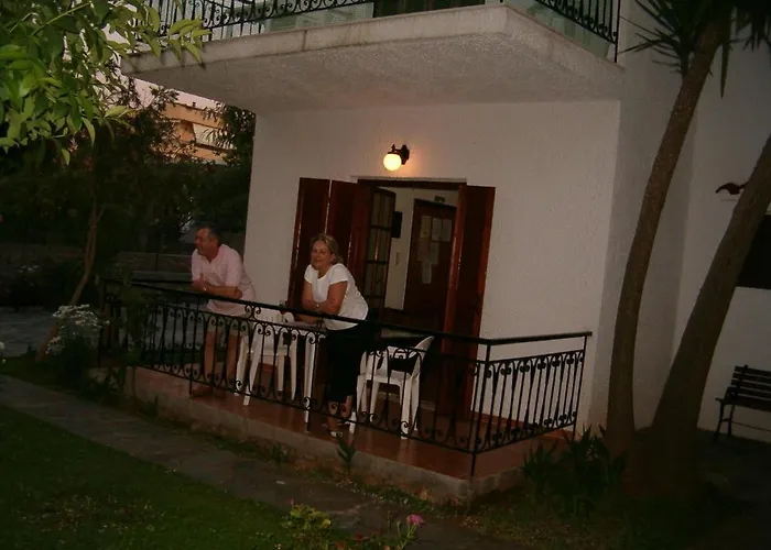 Villa Kosta Apartments 아파트